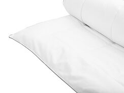 Ковдра з мікрофібри 155 x 220 см KAMET Ковдра з мікрофібри тепла 155 x 220 см KAMET