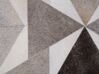 Kožený koberec 140 x 200 cm sivý ALAKA_688233