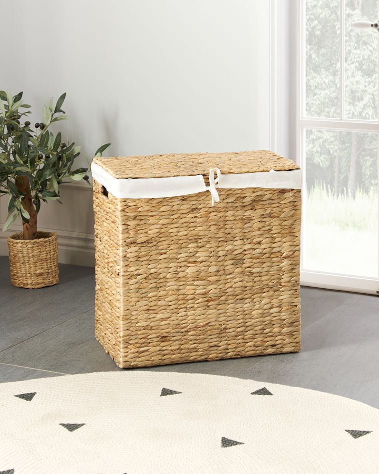 Water Hyacinth Basket with Lid Light LANGSON Beliani.co.uk