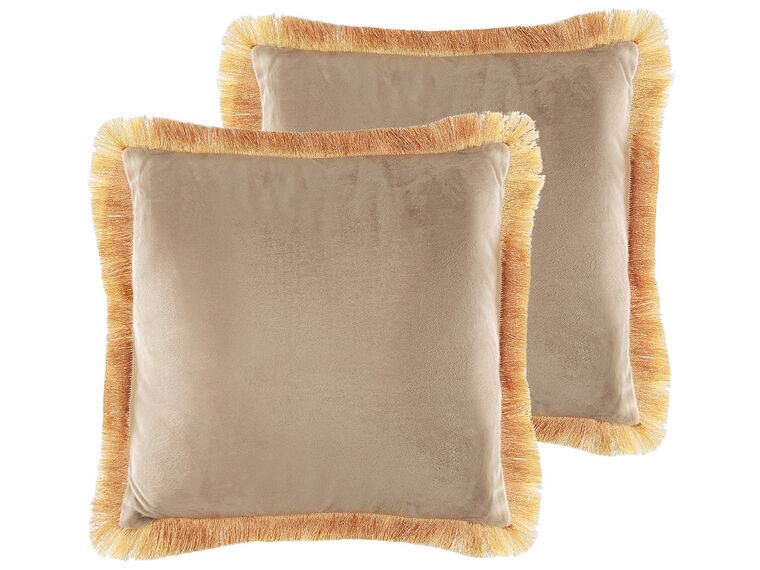 Set of 2 Fringed Velvet Cushions 45 x 45 cm Beige POTHOS_815418