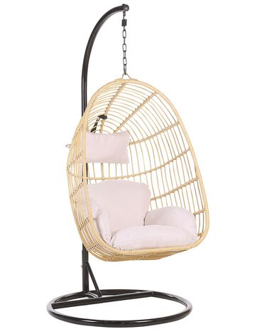 Cadeira suspensa em rattan cor natural com suporte CASOLI