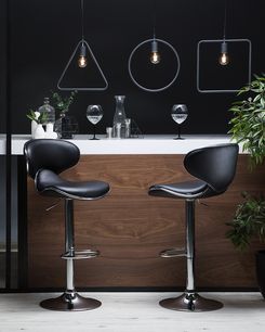 Baarijakkara keinonahka musta 2 kpl CONWAY