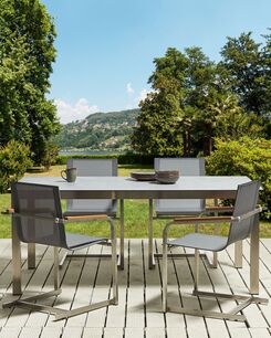 Harmaa puutarhatuoli setti 4 kpl COSOLETO Harmaa puutarhatuoli setti 4 kpl COSOLETO