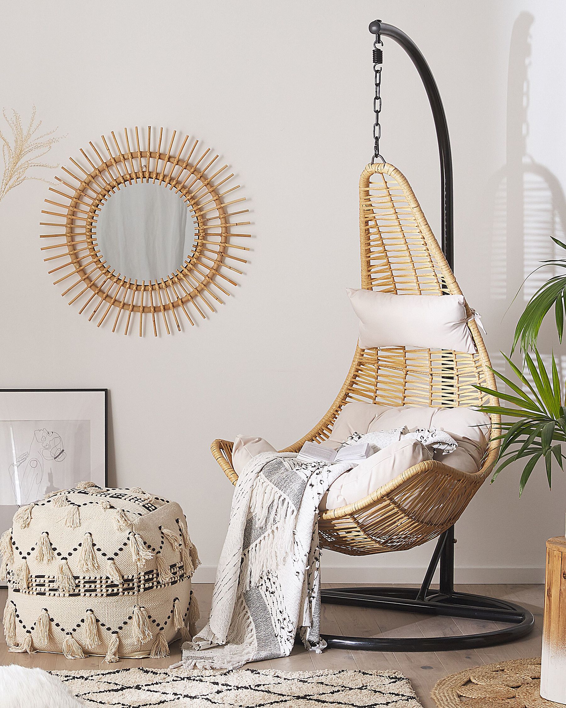 Hängesessel mit Gestell ø 95 cm Rattan beige ATRI II Beliani.ch