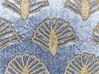 Vyšívaný sametový polštář se vzorem mušle 45 x 45 cm fialový PANDOREA_892802