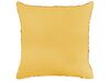 Poduszka dekoracyjna bawełniana tuftowana 45 x 45 cm żółta RHOEO_840139