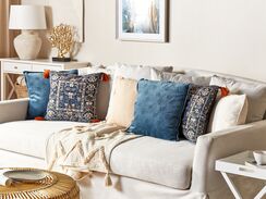 Koristetyyny sametti monivärinen 45 x 45 cm PANAX Koristetyyny sametti monivärinen 45 x 45 cm PANAX