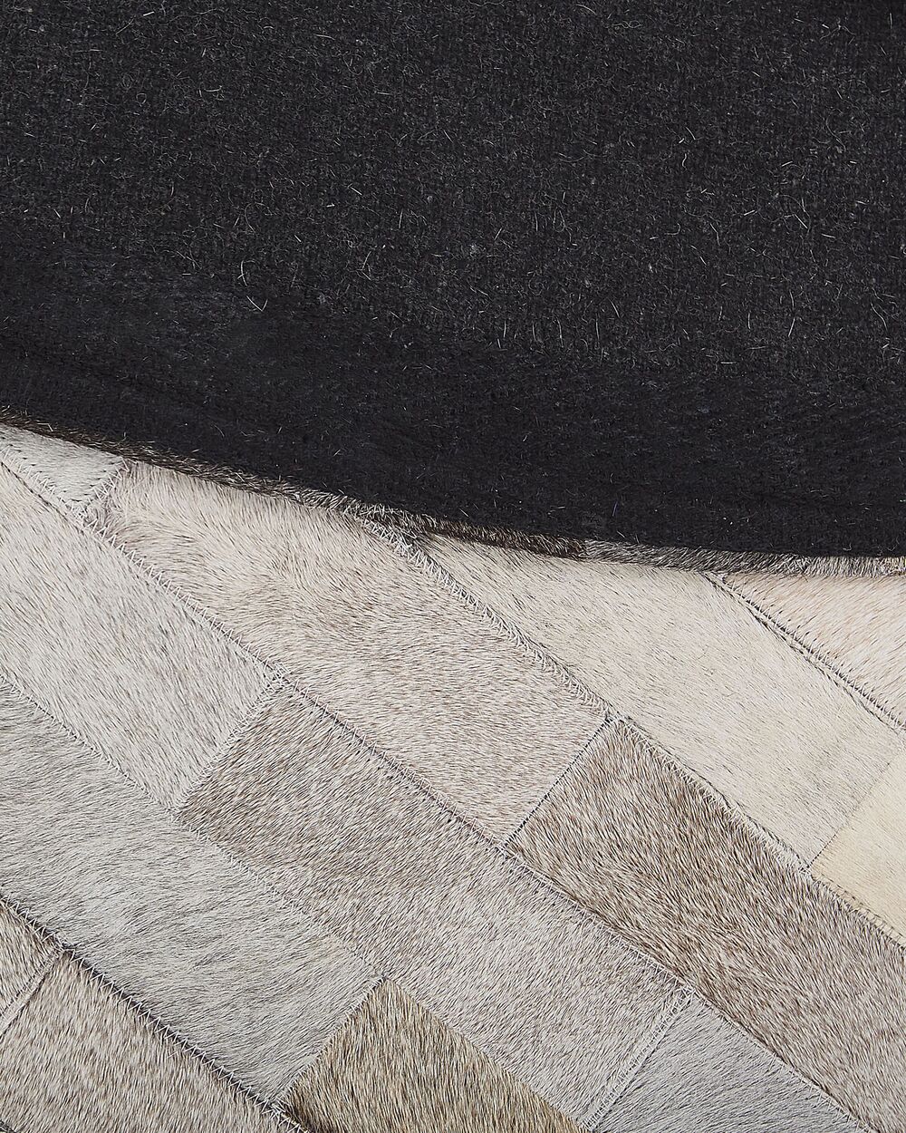 Round Cowhide Area Rug ø 140 cm Brown and Beige DUTLAR Beliani.co.uk