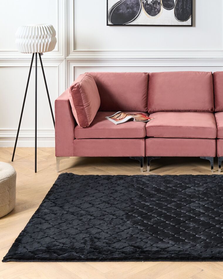 Faux Rabbit Fur Rug 160 x 230 cm Black GHARO Beliani.co.uk