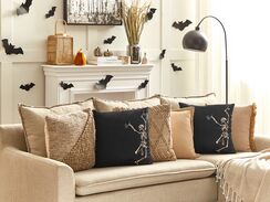 Koristetyyny sametti musta 45 x 45 cm MEDVES