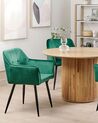 Set med 2 matstolar i sammet smaragdgrön JASMIN_859412