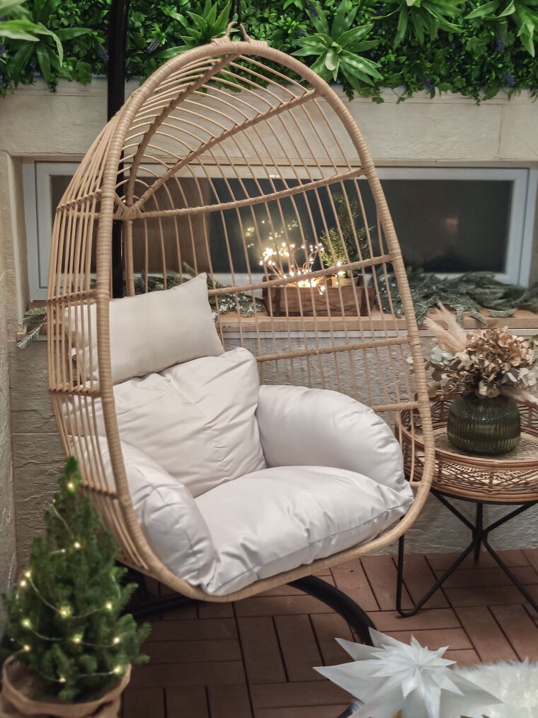 Hängesessel mit Gestell ø 97 cm Rattan natürlich CASOLI Beliani.at