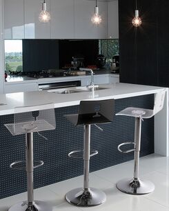 Baarijakkara muovi läpinäkyvä musta 2 kpl BUSAN