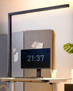 LED-pöytävalaisin alumiini musta OCTANT LED-pöytävalaisin alumiini musta OCTANT
