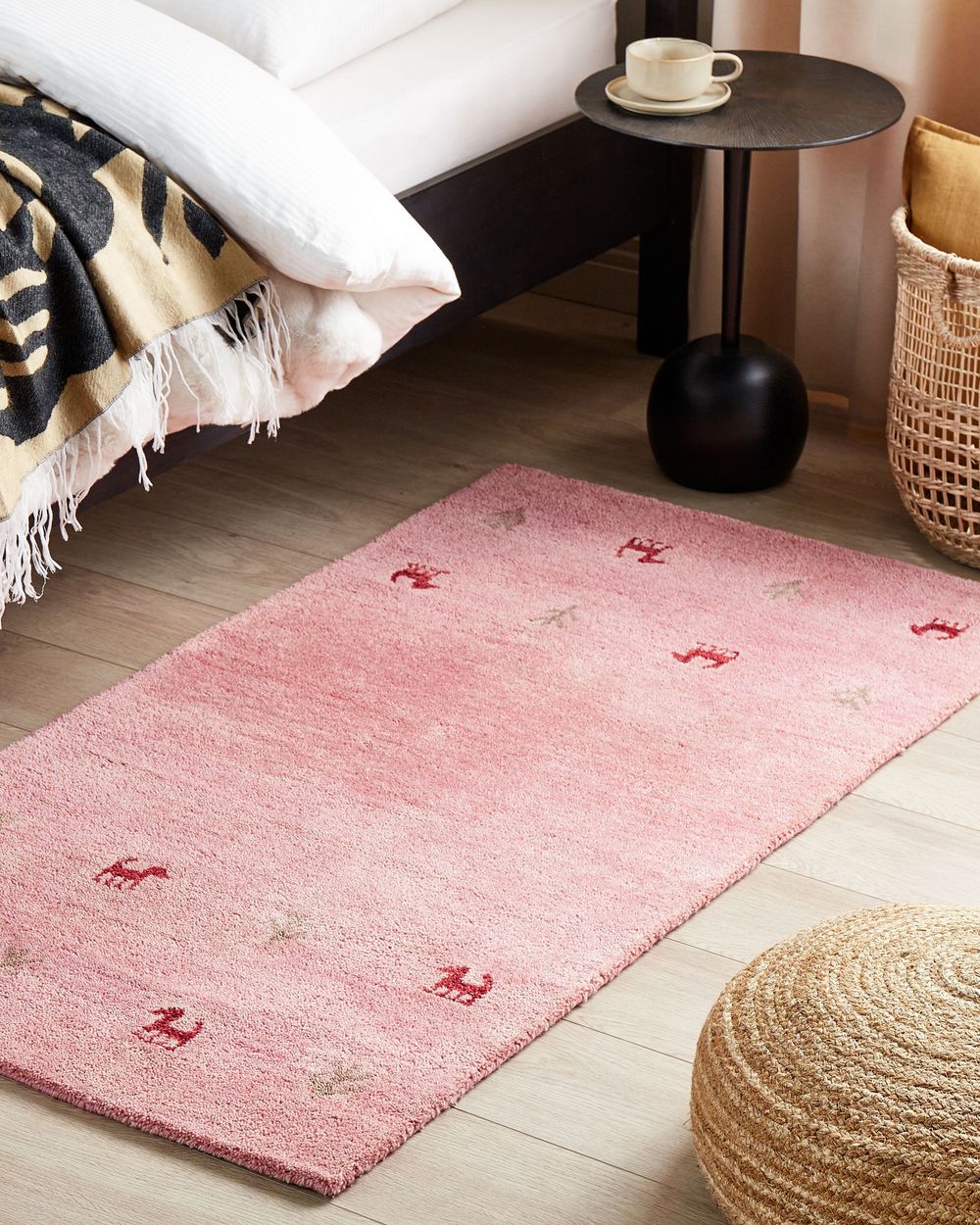 Wool Gabbeh Area Rug 80 x 150 cm Pink YULAFI Beliani