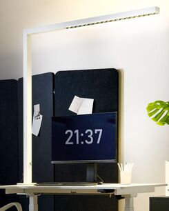 LED-pöytävalaisin alumiini valkoinen VOLANS LED-pöytävalaisin alumiini valkoinen VOLANS