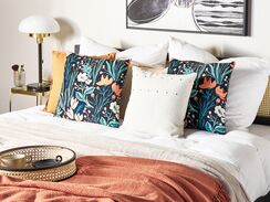 Koristetyyny sametti musta/vihreä 45 x 45 cm OSMUNDA Koristetyyny sametti musta/vihreä 45 x 45 cm OSMUNDA