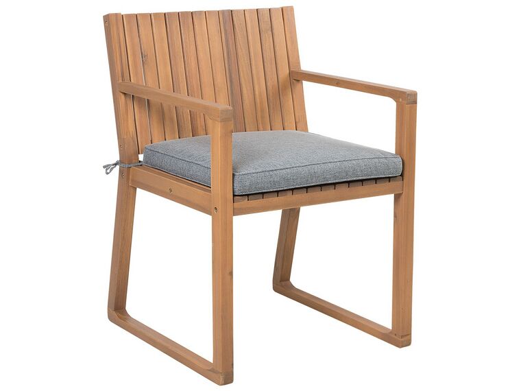 Krzesło ogrodowe akacjowe jasne drewno z poduszką szarą SASSARI_745956