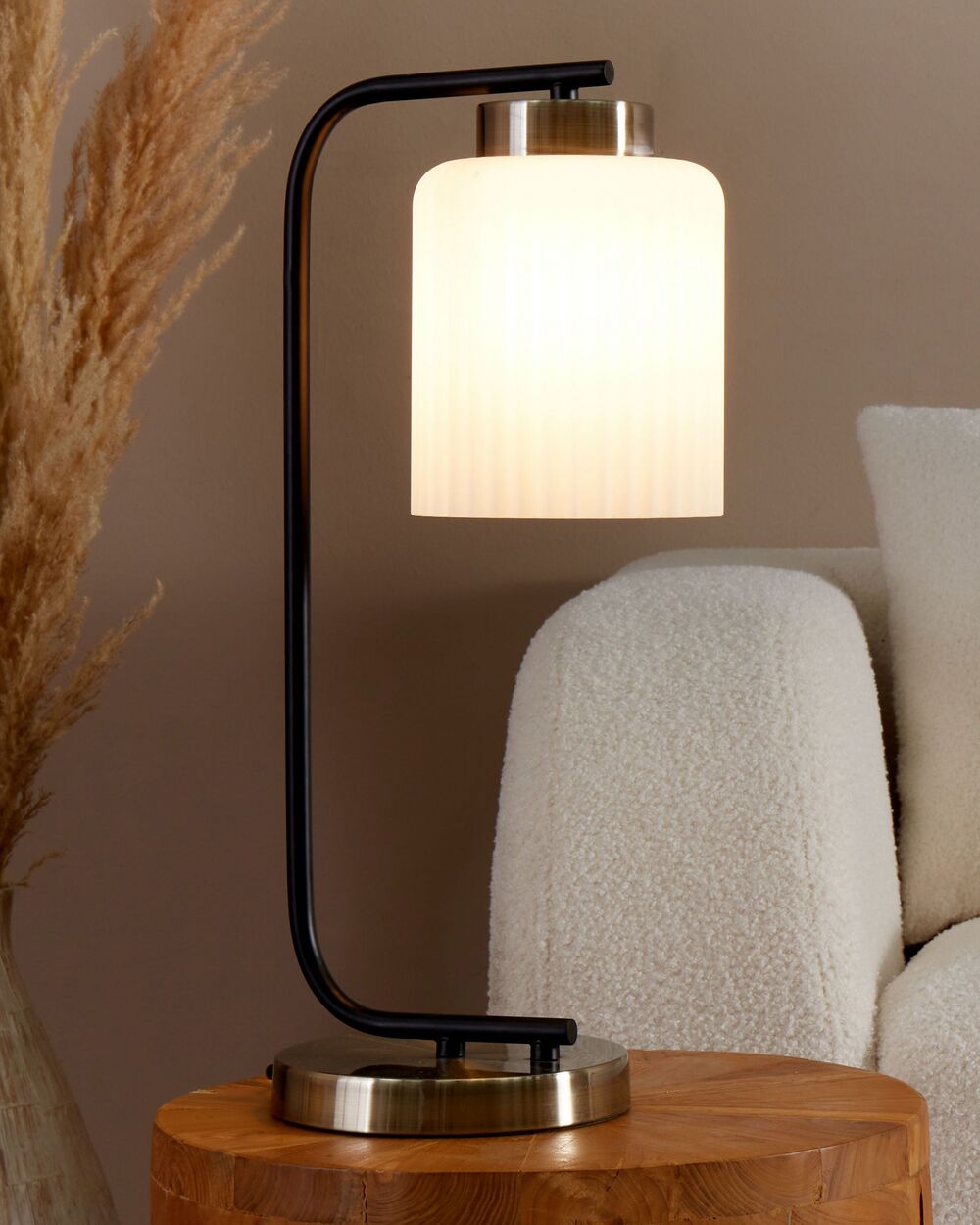 Table and Bedside Lamps Up to 70 OFF Beliani