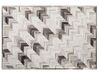 Kožený koberec 140 x 200 cm sivá/béžová ARSUZ_751747