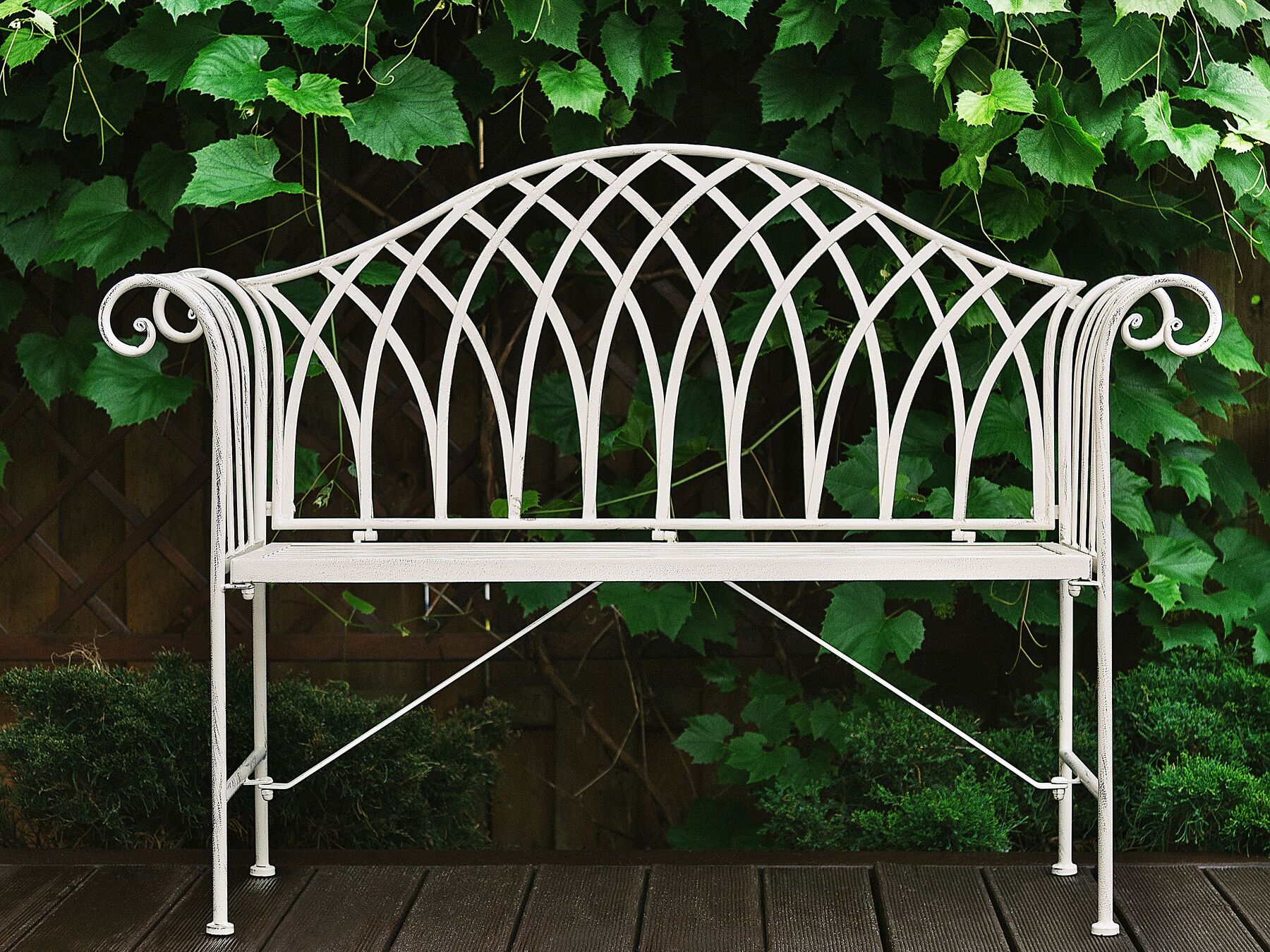 Gartenbank Metall weiss 130 cm MILAZZO Beliani.ch