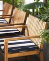 Sedia da giardino in legno marrone chiaro con cuscino a strisce blu SASSARI_774846