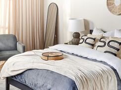 Huopa luonnonvalkoinen 200 x 220 cm BAYBURT Huopa luonnonvalkoinen 200 x 220 cm BAYBURT