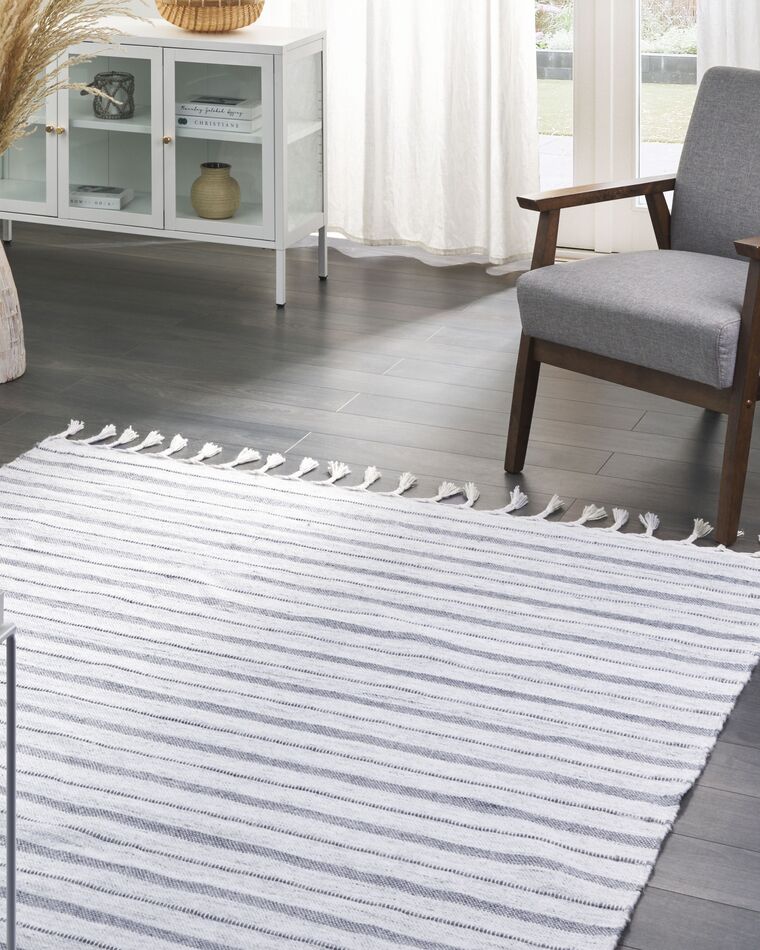 Area Rug 160 x 230 cm Off White BADEMLI Beliani.co.uk
