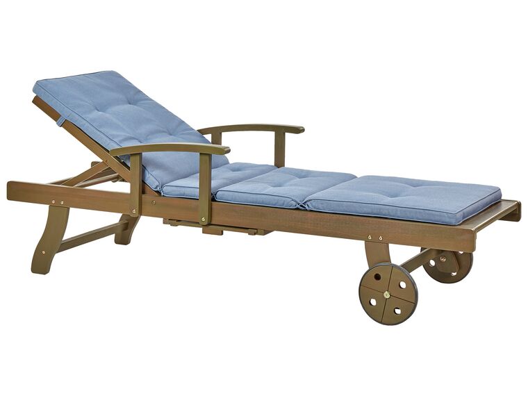 Tumbona reclinable de madera de acacia con cojín azul AMANTEA_880514