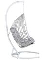 Cadeira suspensa em rattan cinzento claro com suporte SESIA_806061