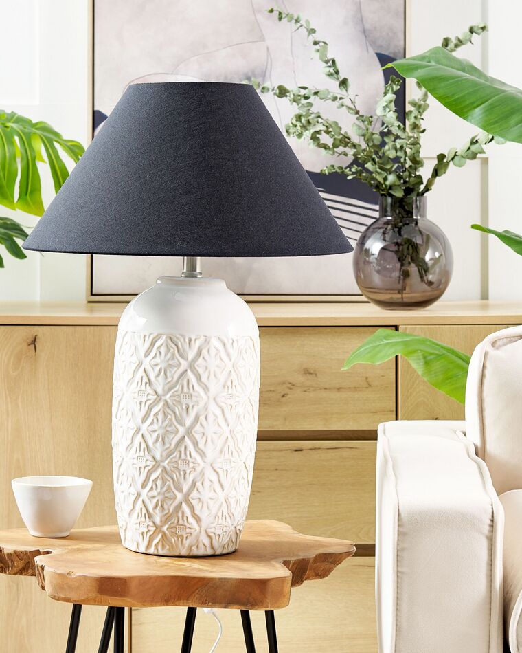Lampe De Table Markslöjd En Céramique Blanche Avec Oiseaux, 31 Cm