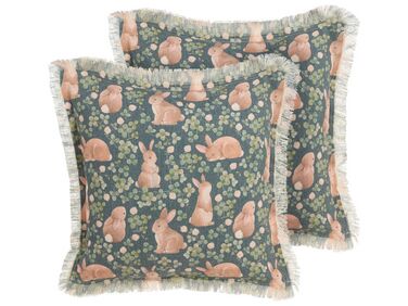 Sada 2 dekoračních polštářů se vzorem králíka 45 x 45 cm zelené ALSTROEMERIA
