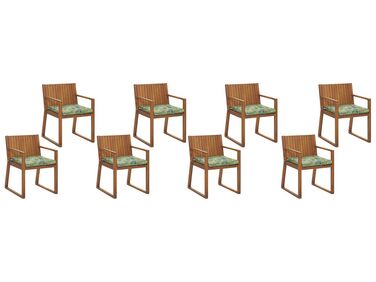 Sada 8 světle hnědých dřevěných zahradních židlí s  polštářem vzoru listů SASSARI