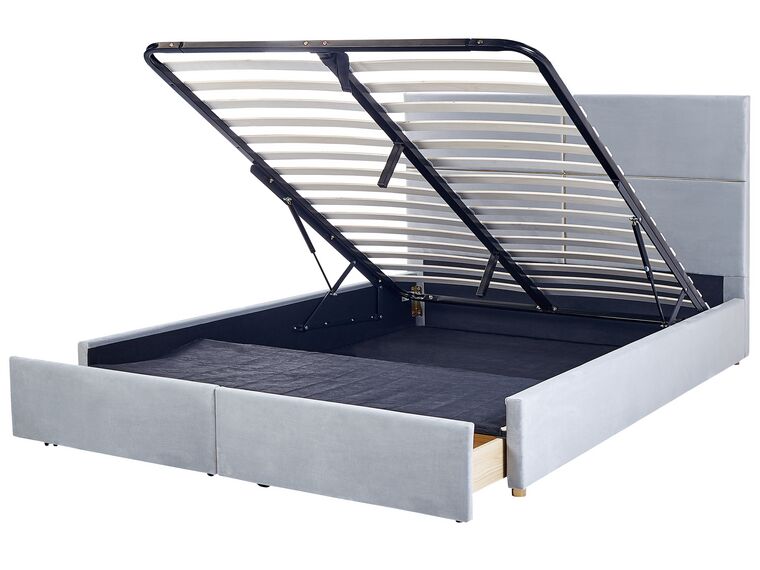 Zamatová posteľ s úložným priestorom 180 x 200 cm svetlosivá VERNOYES_861505
