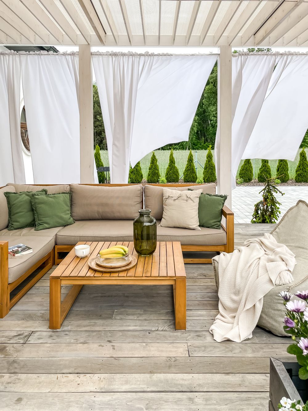 Conjunto de jardín de madera de acacia TIMOR | Beliani.es