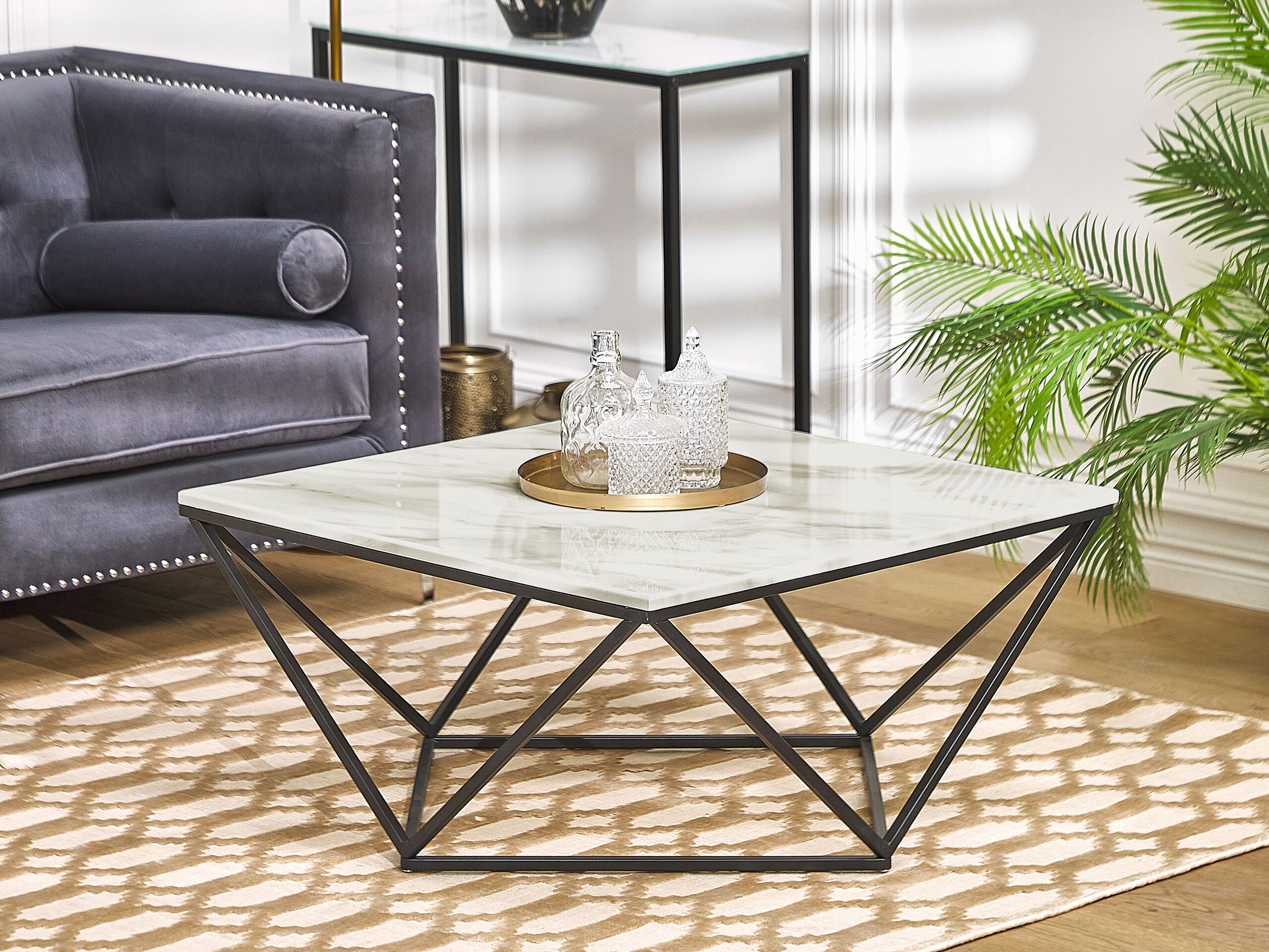 Mesa de centro com efeito de mármore branco e pés pretos MALIBU