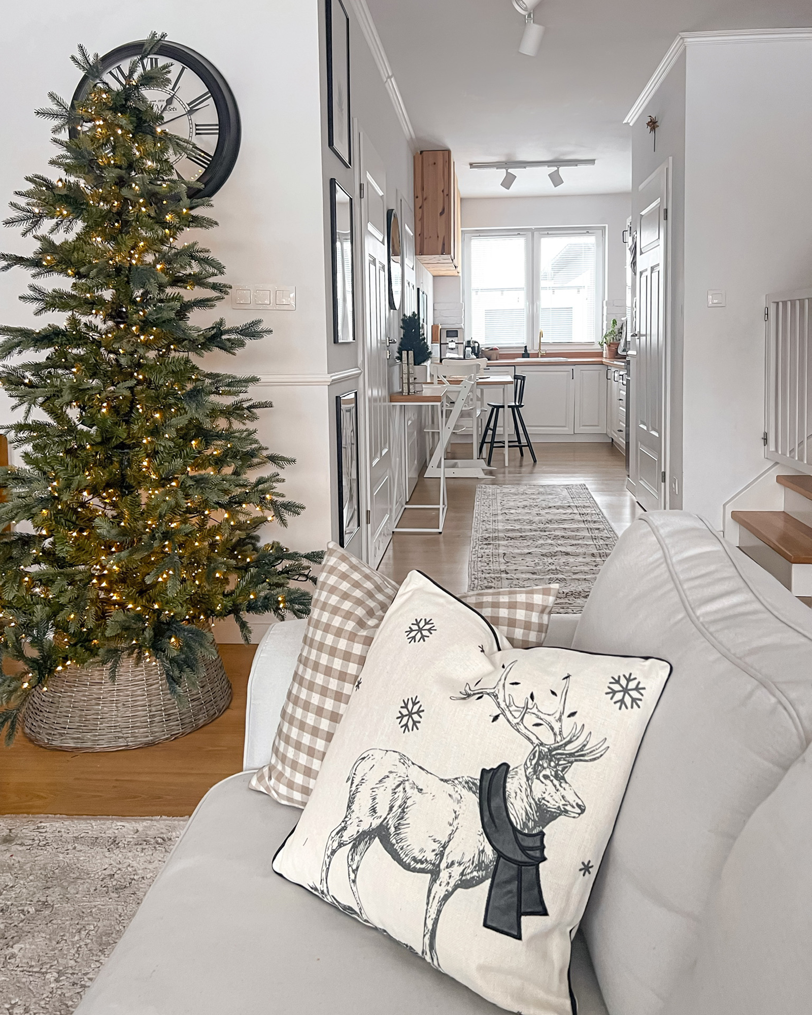 Sada 2 dekorativních polštářů s vánočním motivem 45 x 45 cm černé/bílé SVEN_907448