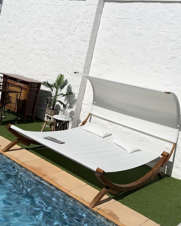 Utendørs Daybed med soltak 2pers. grå/hvit/brun TERAMO Beliani.no