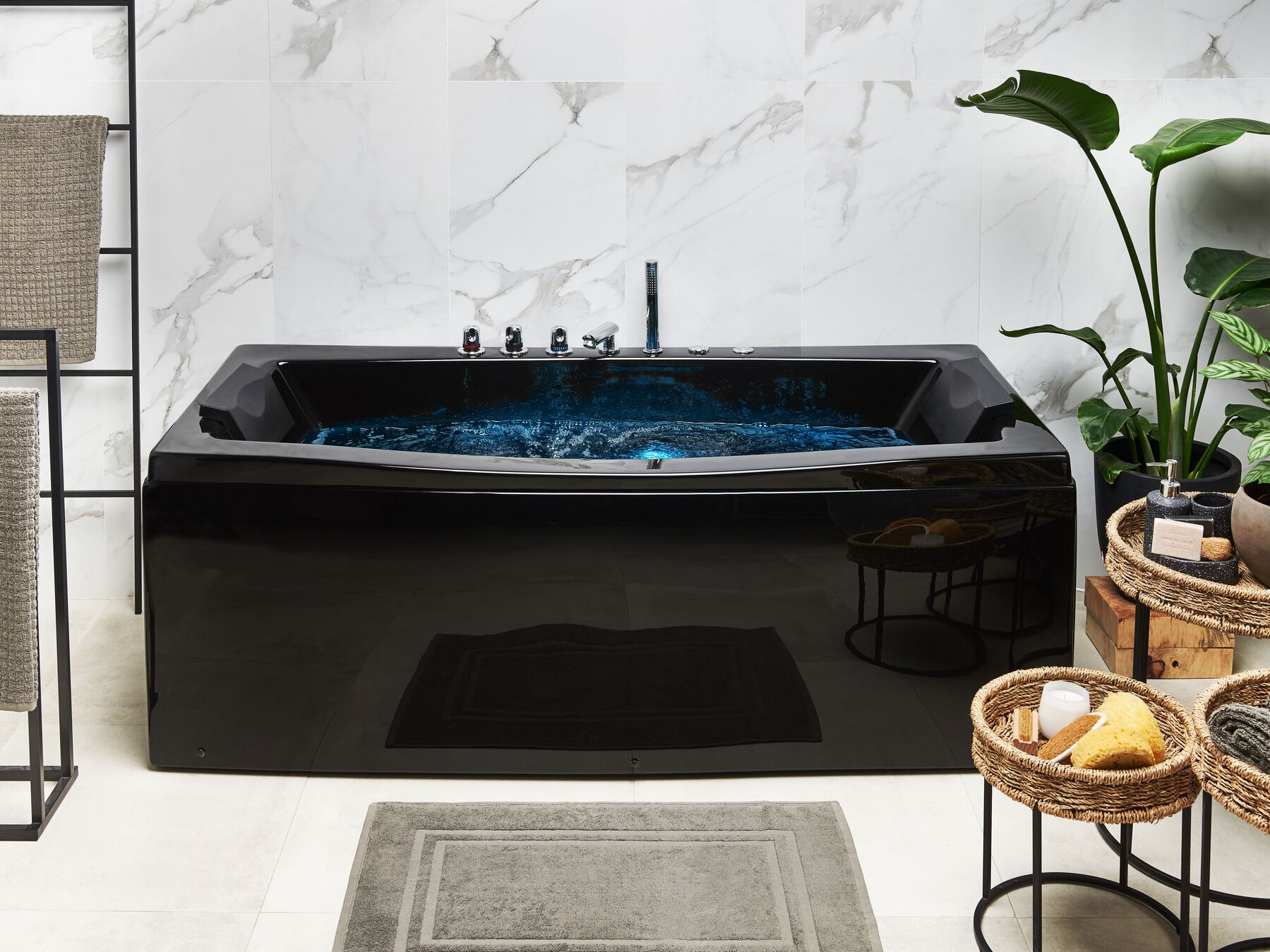 Whirlpool Bathtub Black MOOR | Beliani.co.uk
