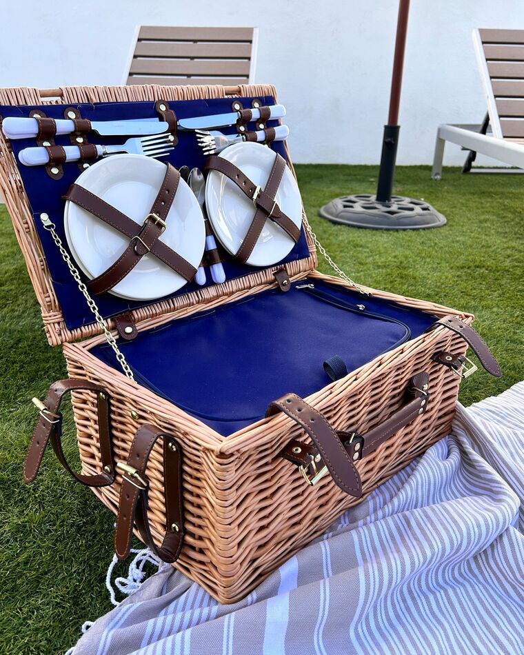 4 Person Wicker Picnic Hamper Natural CREPES Beliani.es