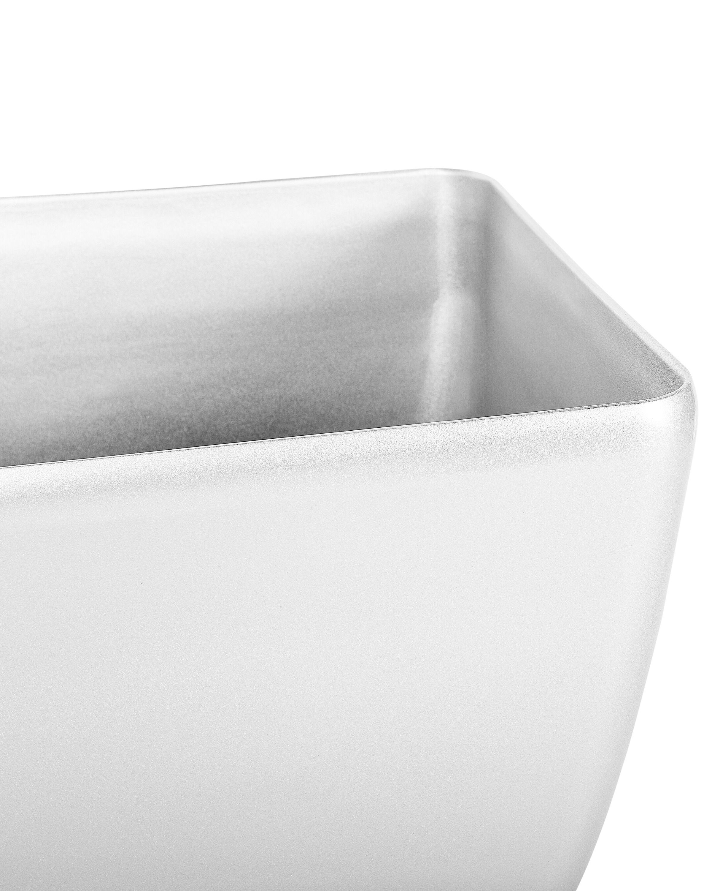 Cache-pot Carré 35x35x42 Cm Pot De Fleurs Cache-pot Rond 35 Cm De Diamètre En Mélange De Pierre Effet Marbre Blanc Ideal Pour Exterieur Et Interieur Glamour Et Moderne Beliani 66a209affefe3319db758800 Cache Pot Cache-pot Carré 35x35x42 Cm Pot De Fleurs Cache-pot Rond 35 Cm De Diamètre En Mélange De Pierre Effet Marbre Blanc Ideal Pour Exterieur Et Interieur Glamour Et Moderne Beliani 66a209affefe3319db758800 Cache Pot