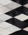Teppich Kuhfell weiss / schwarz 160 x 230 cm Patchwork Kurzflor MALDAN_742842