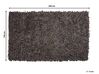 Kožený shaggy koberec 140 x 200 cm hnědý MUT_673028