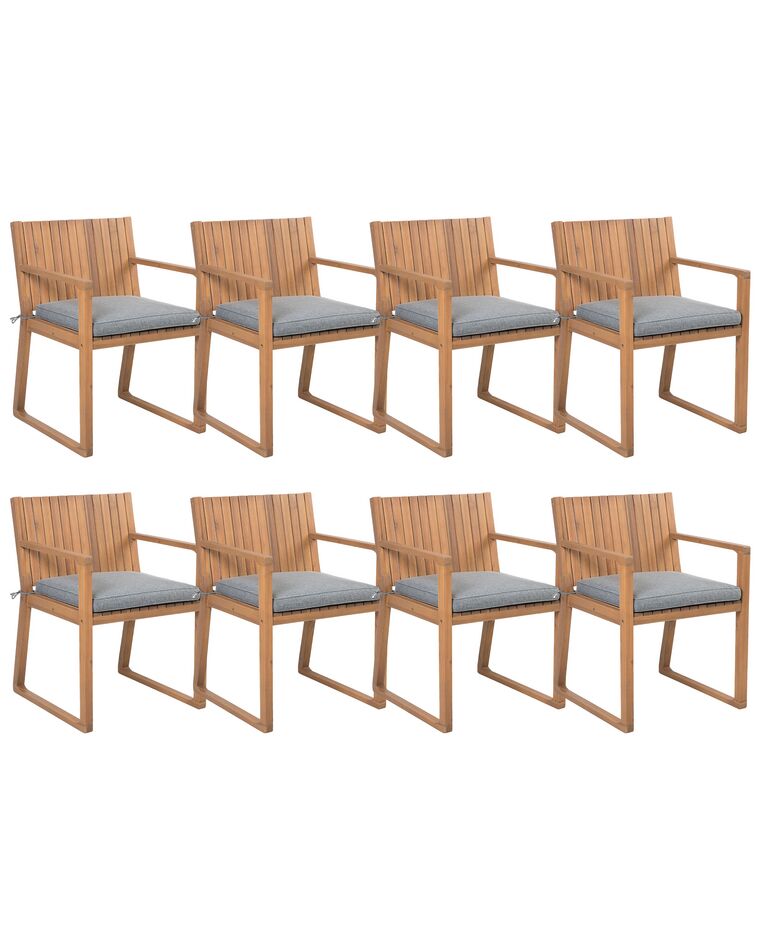 Conjunto de 8 sillas de jardín de madera de acacia clara con cojines gris claro SASSARI_745999