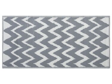 Outdoor Teppich grau 90 x 180 cm ZickZack-Muster zweiseitig Kurzflor SIRSA