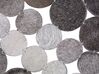 Okrúhly kožený koberec ⌀ 140 cm sivý HILVAN_689644