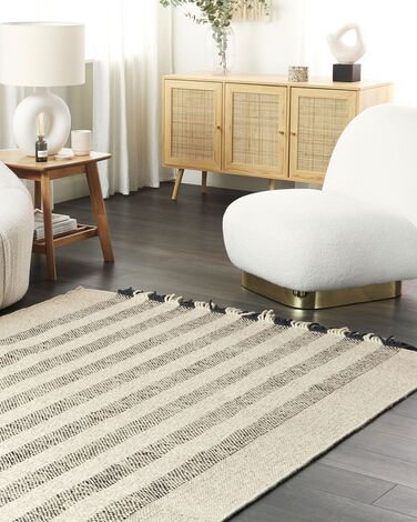 Wool Area Rug 160 x 230 cm Off-White and Black TACETTIN