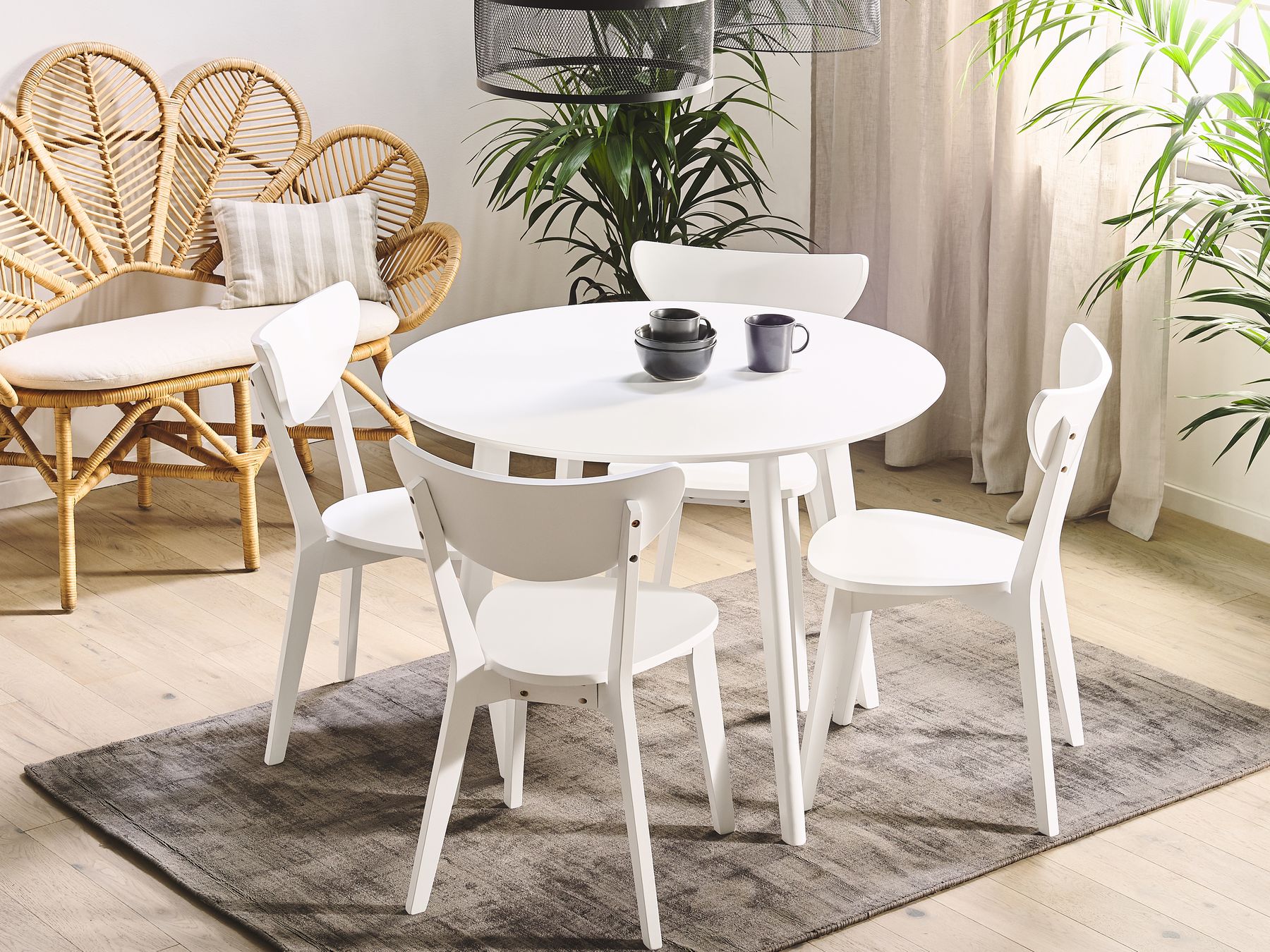 Dining Table ø 100 cm White ROXBY Beliani.co.uk