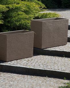 Kukkaruukku kiviseos ruskea 34 x 80 x 56 cm EDESSA Kukkaruukku kiviseos ruskea 34 x 80 x 56 cm EDESSA