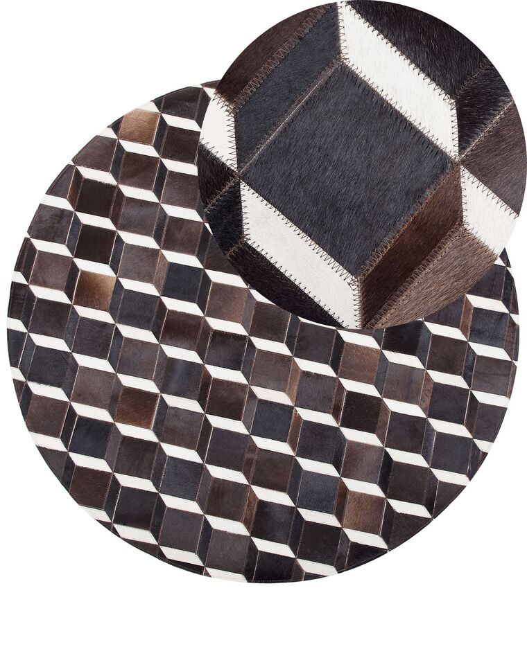 Round Cowhide Area Rug ⌀ 140 cm Brown ALPKOY Beliani.co.uk